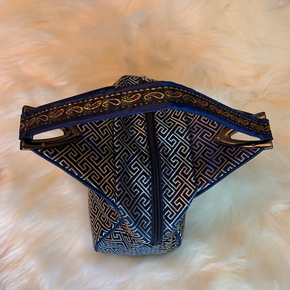 Unique patterned mini bag - Picture 2 of 8